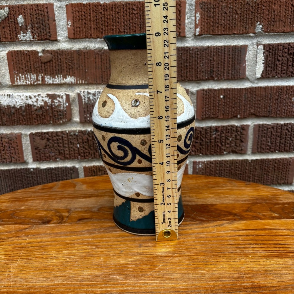 Vintage Tonola Mexico Clay Vase Handmade Signed - Picture 4 of 8